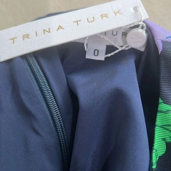 Trina Turk Winnie Wild Flower Faille Bell-Sleeve Dress NWT Sz 0 - Picture 9 of 9